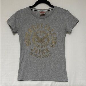 Black Label, Super Dry Vintage Gray Graphic T-Shirt with Gold Print